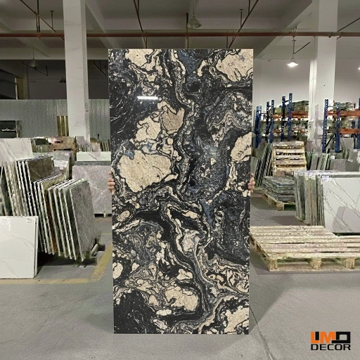 Realistisk 3D UV-marmorplade Holdbar PVC-vægpanel til moderne boligrenovering